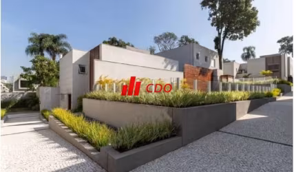 Zona sul casa de alto padrão a venda no condomínio Hípica Garden útil de 600 m² 3 suítes 4 salas,5 vagas