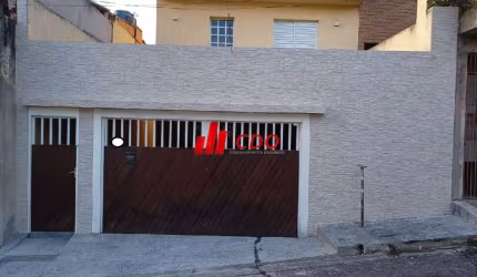 Sobrado a venda todo reformado com 4 dormitórios sendo 4 suítes,3 salas,200m² com 3 vagas