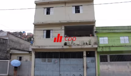 Prédio Residencial com 8 Kits para renda, com área de 300m²
