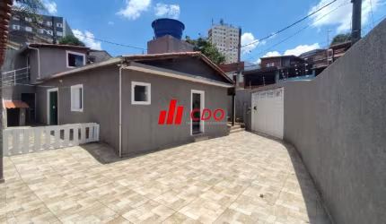 Casa térrea à venda em São Paulo-SP, Jardim Piracuama:120m² AC,Terreno de 357 m² 3 quartos, 1 suíte, 2 salas, 3 banheiros, 4 vagas de garagem,
