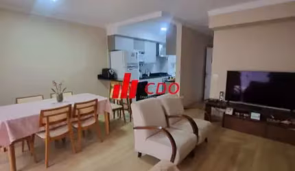 Horto do Ype Imperdível: Sobrado em Condomínio à venda! 3 quartos, sendo 1 suíte, com armários planejados, 2 salas, 3 banheiros, 2 vagas, 130m².