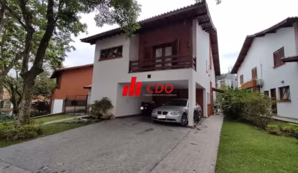 Casa em condomínio à venda em São Paulo-SP, Parque Munhoz: 4 quartos, 2 suítes, 5 salas, 3 banheiros, 4 vagas, 400m².