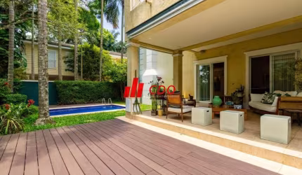 Casa de luxo em condomínio no Jardim Petrópolis - 4 dormitórios sendo 4 suítes, 4 salas, 6 banheiros, 5 vagas, piscina jardim 712m² - São Paulo-SP
