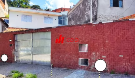 Sobrado a venda próximo metrô Campo Limpo Jardim Piracuama, com 3 dormitórios sendo 1 suíte,2 salas,4 vagas, útil de 130m²,terreno 260m²