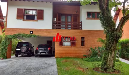 Horto do Ype lindo sobrado, em condomínio, com 400 m² de área útil sendo 4 dormitórios com  2 suítes 5 vagas,