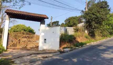 Itapecerica da Serra chácara com 2.000 m² 10 baias