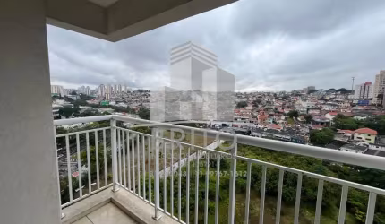 Apartamento à venda em frente a Fundação Bradesco. Andar alto, 01 vaga, 01 dormitório com armário planejado, sala ampla com varanda e vista livre
