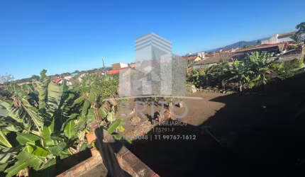 Terreno para Venda em Itanhaém, à 05 minutos da praia, com 250 m² total e alto índice de aproveitamento do solo. Rua tranquila, fácil acesso