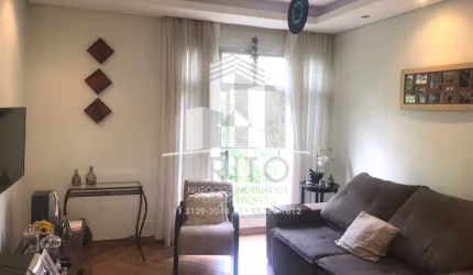 Apartamento à venda no Conjunto dos Bancários com 02 dormitórios, 01 vaga de garagem, reformado e bem localizado, próximo ao Horto Florestal
