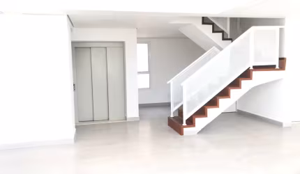 Maravilhosa Cobertura Duplex com 300m² no Alto de Santana com 04 suítes, 05 vagas, hall com pé direito duplo, varanda gourmet, lareira, jacuzzi na áre