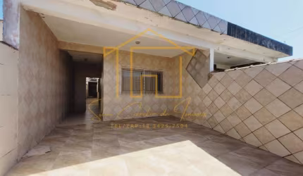 Casa para Venda em Itanhaém, Jardim Grandesp, 3 dormitórios, 2 banheiros, 2 vagas