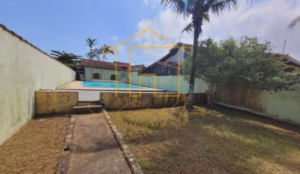 Casa para Venda em Itanhaém, Balneário Tupy, 3 dormitórios, 1 suíte, 2 banheiros, 7 vagas