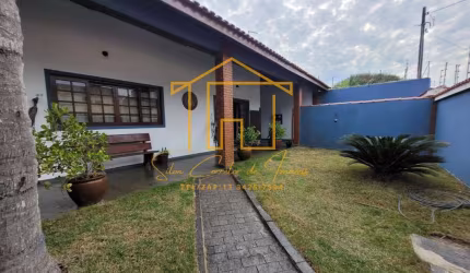 Casa para Venda em Itanhaém, Jardim São Fernando, 5 dormitórios, 1 suíte, 2 banheiros, 8 vagas