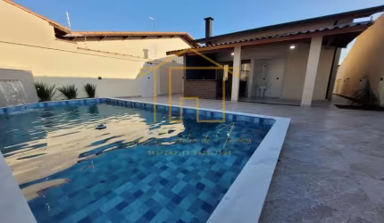 Casa para Venda em Itanhaém, Jardim Regina, 3 dormitórios, 2 suítes, 3 banheiros, 4 vagas