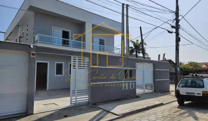 Sobrado para Venda em Itanhaém, Nova Itanhaém, 3 dormitórios, 1 suíte, 2 banheiros, 2 vagas