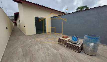 Casa para Venda em Itanhaém, Jardim Grandesp, 3 dormitórios, 2 suítes, 4 banheiros, 2 vagas