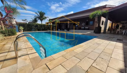 Casa para Venda em Itanhaém, Jardim Grandesp, 5 dormitórios, 4 suítes, 6 banheiros, 10 vagas