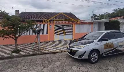 Casa para Venda em Itanhaém, Mosteiro, 6 dormitórios, 1 suíte, 4 banheiros, 3 vagas