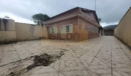 Casa para Venda em Itanhaém, Parque Jequitiba, 3 dormitórios, 2 banheiros, 10 vagas