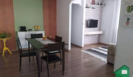 Casa a venda com 2 dormitórios e edicula, 120 m² por R$ 500.000 - Conjunto Residencial Trinta e Um de Março - São José dos Campos/SP