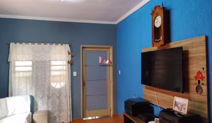 VENDE-SE CASA DE 3 DORMS. SENDO 1 SUÍTE NA CHÁCARA DO VISCONDE EM TAUBATÉ/SP