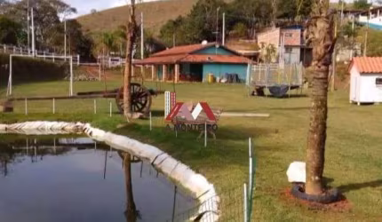 VENDE-SE EXCELENTE CHÁCARA DE 2.000M² COM CASA DE 3 DORMS SENDO 1 SÚITE EM REDENÇÃO DA SERRA/SP