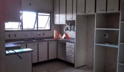 VENDE-SE BÉLISSIMO APARTAMENTO 3 DORMS. SENDO UM SUÍTE NO CENTRO DE TAUBATÉ/SP