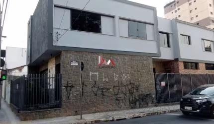 ALUGA-SE ÓTIMA CASA COMERCIAL NO CENTRO EM TAUBATÉ