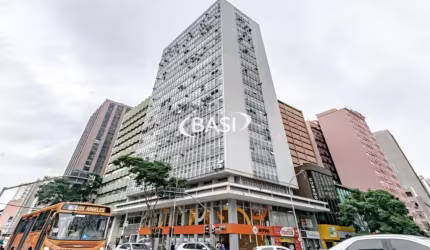 SALA COMERCIAL NO CENTRO