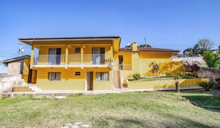 CASA AMPLA 3 DORMITORIOS + EDICULA NO UMBARA