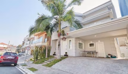 Casa com 4 Suítes à venda , condomínio Bella Vista