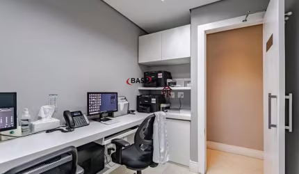 Sala comercial com 6 salas à venda na Avenida República Argentina, 210, Água Verde, Curitiba, 240 m2 por R$ 2.800.000