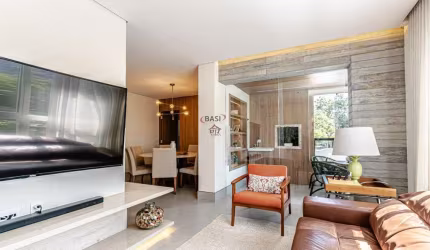 Apartamento impecável, face Norte, reformado, na melhor localização do Cabral!