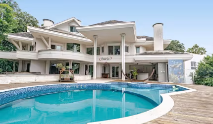 Casa com 5 dormitórios à venda, 1300 m²  - Curitiba/PR