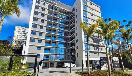 Cobertura com 2 dormitórios, 1 suíte  em ótima localização no Batel
