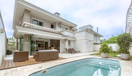 casa cond. Terra da Mata toda mobiliada, com 4 suítes e piscina.