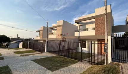Sobrado com 3 Quartos à Venda no Bairro Alto / Atuba