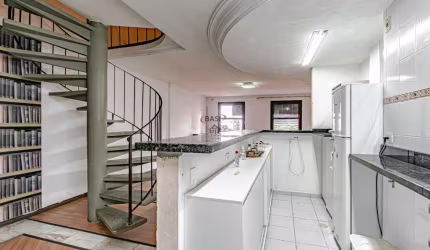 DUPLEX COM 3 DORMITÓRIOS E 1 SUÍTE NO JUVEVÊ