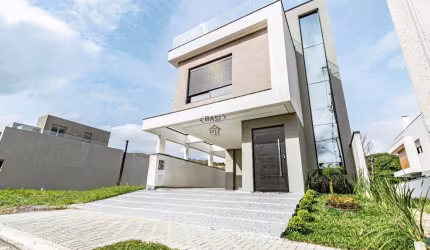 Casa em Condomínio Fechado com 3 Suítes, Condomínio Paysage Cospal Vivendas do Parque no Santa Cândida