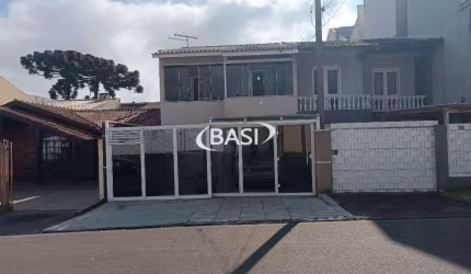 Sobrado de 3 Quartos à Venda em Piraquara / PR