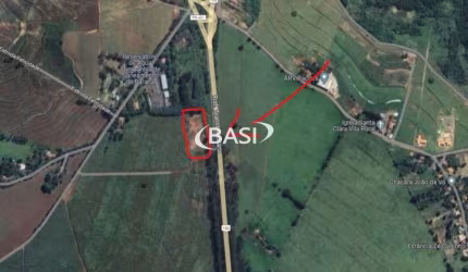 Área urbana de 5.000 m2, frente para BR 153 em jacarezinho/Pr.