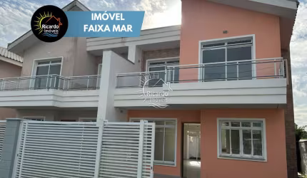 Casa com 3 quartos à venda na Alameda das Palmeiras, 547, Pontal do Sul, Pontal do Paraná por R$ 690.000