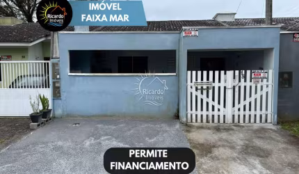 Casa com 2 quartos à venda na Rua Corais, 18, Shangri-lá, Pontal do Paraná por R$ 295.000