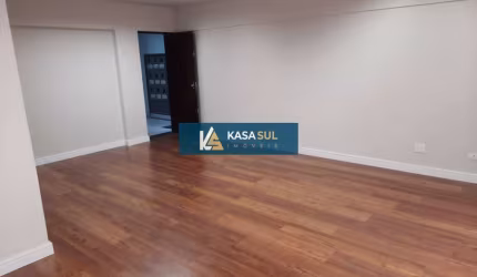 SALA COMERCIAL Á VENDA NA PRAÇA RUI BARBOSA.