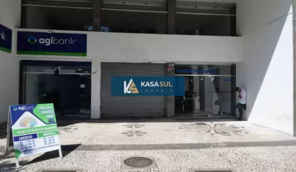 Loja e Sobreloja na Rua XV, super bem localizada.