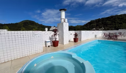 Apartamento à venda nas Toninhas