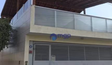 Sobrado a venda com 3 quartos, 247 m² - Jardim Guanca