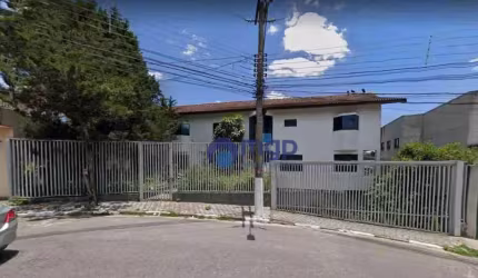 Sobrado, 740 m² - venda por R$ 3.000.000,00 ou aluguel por R$ 16.200,00/mês - Center Ville - Arujá/SP