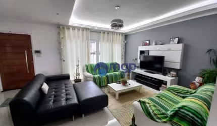 Sobrado com 3 dormitórios à venda, 131 m² - Vila Irmãos Arnoni