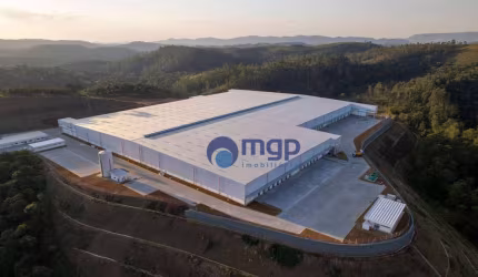 Galpão de Alto Padrão à Beira da Rodovia Castelo Branco para locação - 7.067 m² - São Roque/SP